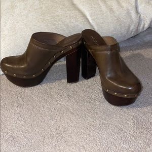 Aldo clogs